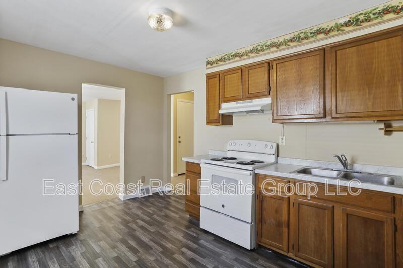 537 Guilford Ave - Photo 4 of 15