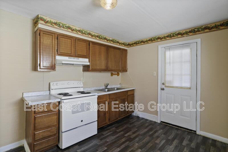 537 Guilford Ave - Photo 5 of 15