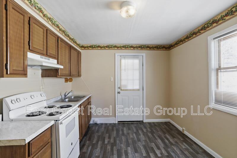 537 Guilford Ave - Photo 6 of 15