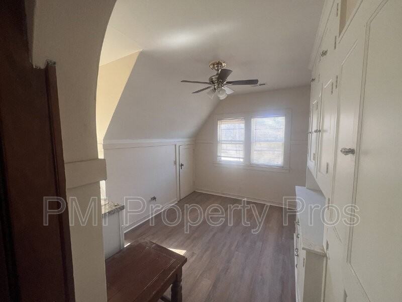 3403A N 36th St - Photo 2 of 29