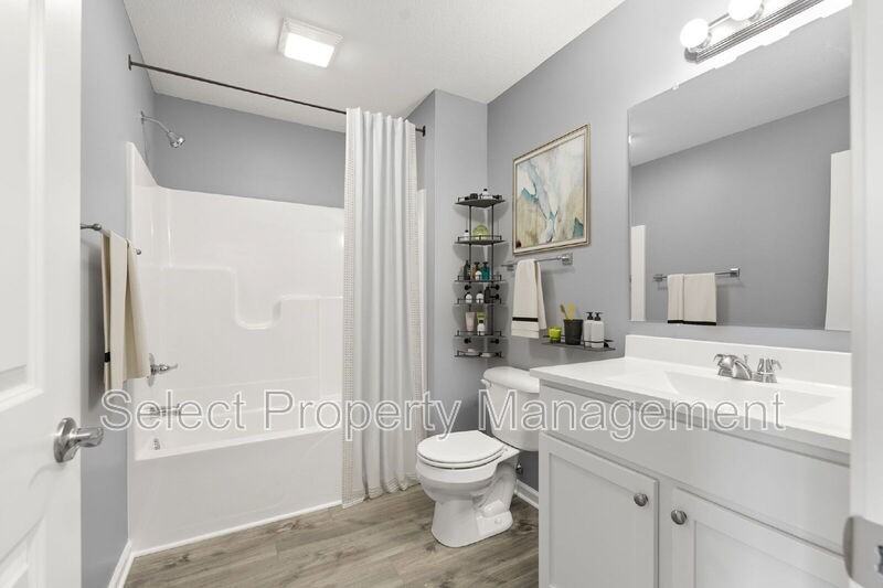 7079 Homestead Rd - Photo 4 of 41