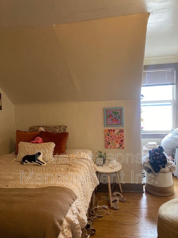 76 N Union St - Photo 3 of 15