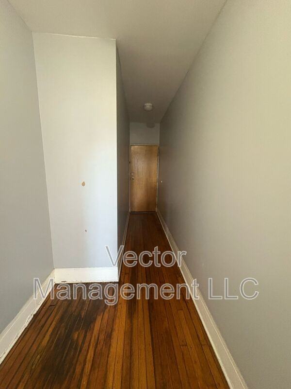 1476 Chapel Street - Photo 6 of 7