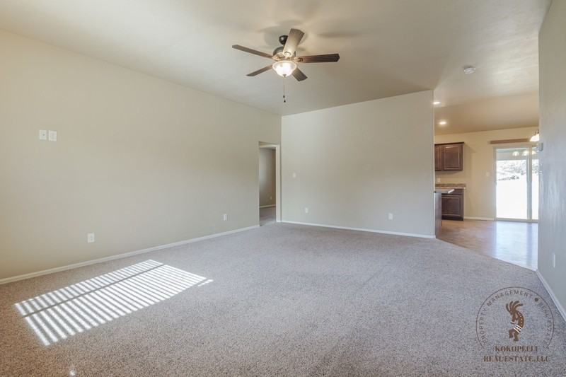 2348 Carolina Dr - Photo 3 of 10