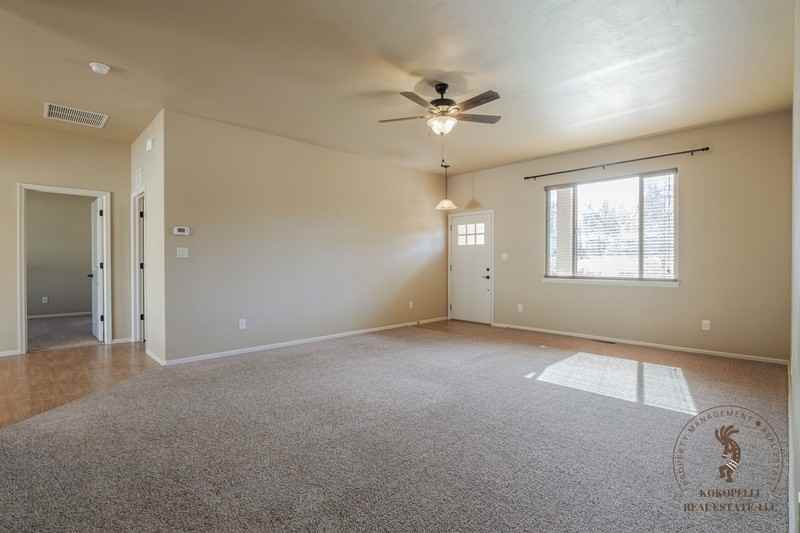 2348 Carolina Dr - Photo 4 of 10