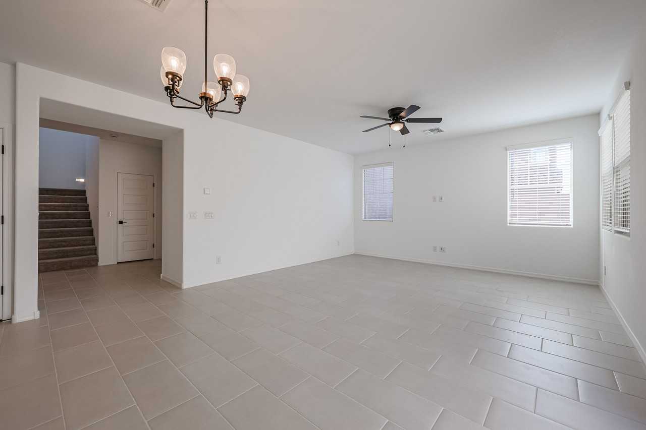 3768 N 99th Dr - Photo 7 of 42