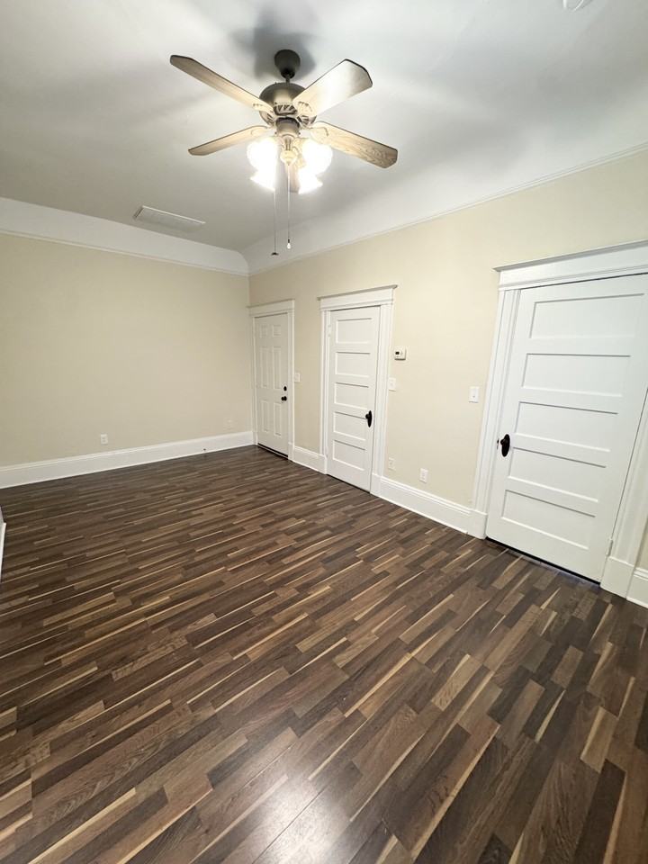 2215 P Street - Photo 2 of 30