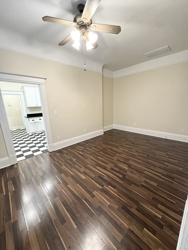 2215 P Street - Photo 3 of 30