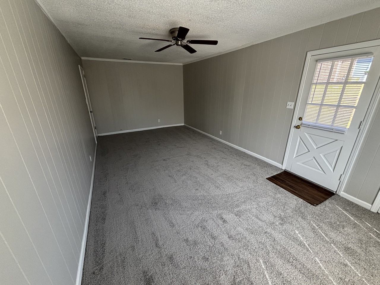 3012 Apple Valley Ln - Photo 3 of 22