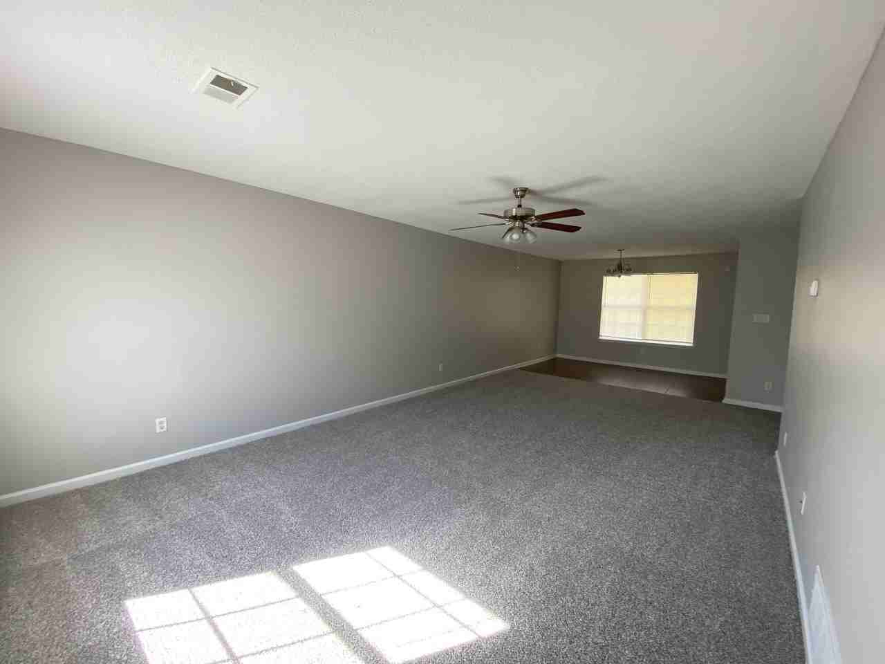 4561 Northwood Hills Dr - Photo 2 of 19