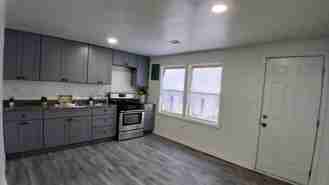 3040 Elizabeth Ave - Photo 1 of 1