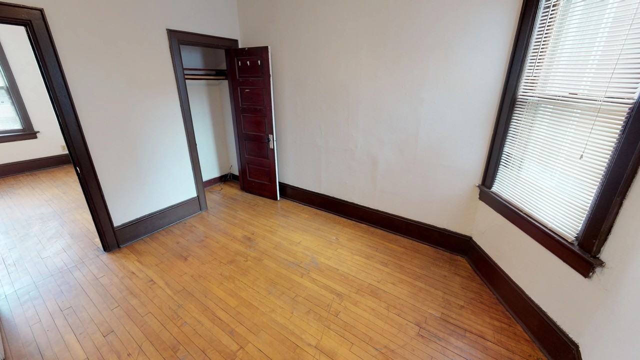 2303 N Oakland Ave - Photo 4 of 15