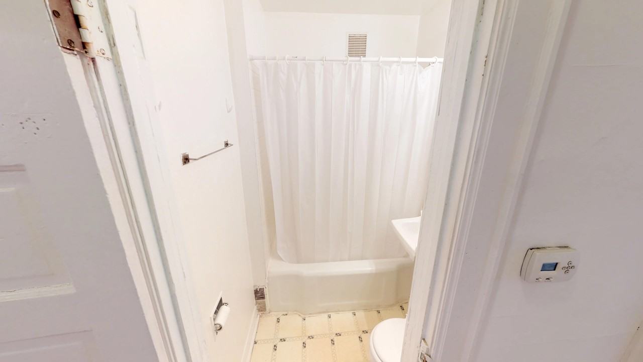 2303 N Oakland Ave - Photo 6 of 15