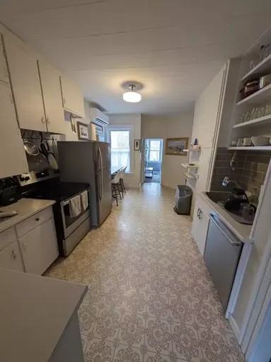 1881 Walnut St - Photo 3 of 7
