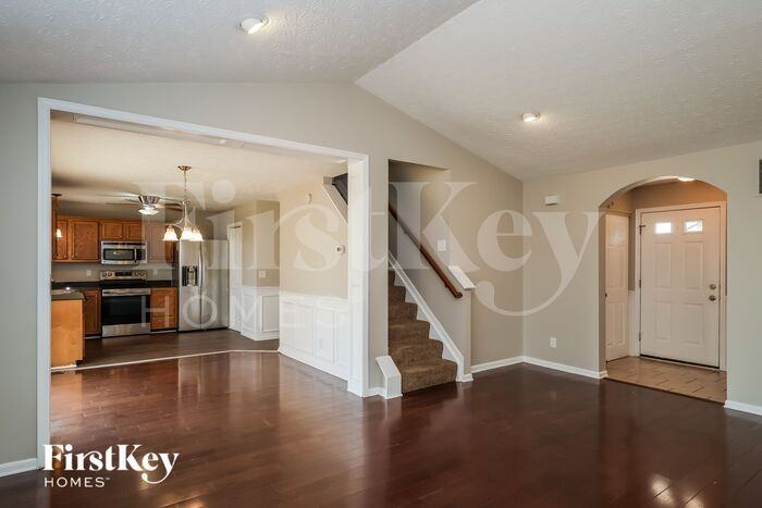 27 Amelia Park Dr - Photo 3 of 16