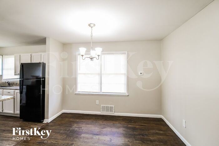 141 Candlelight Ln Sw - Photo 3 of 16