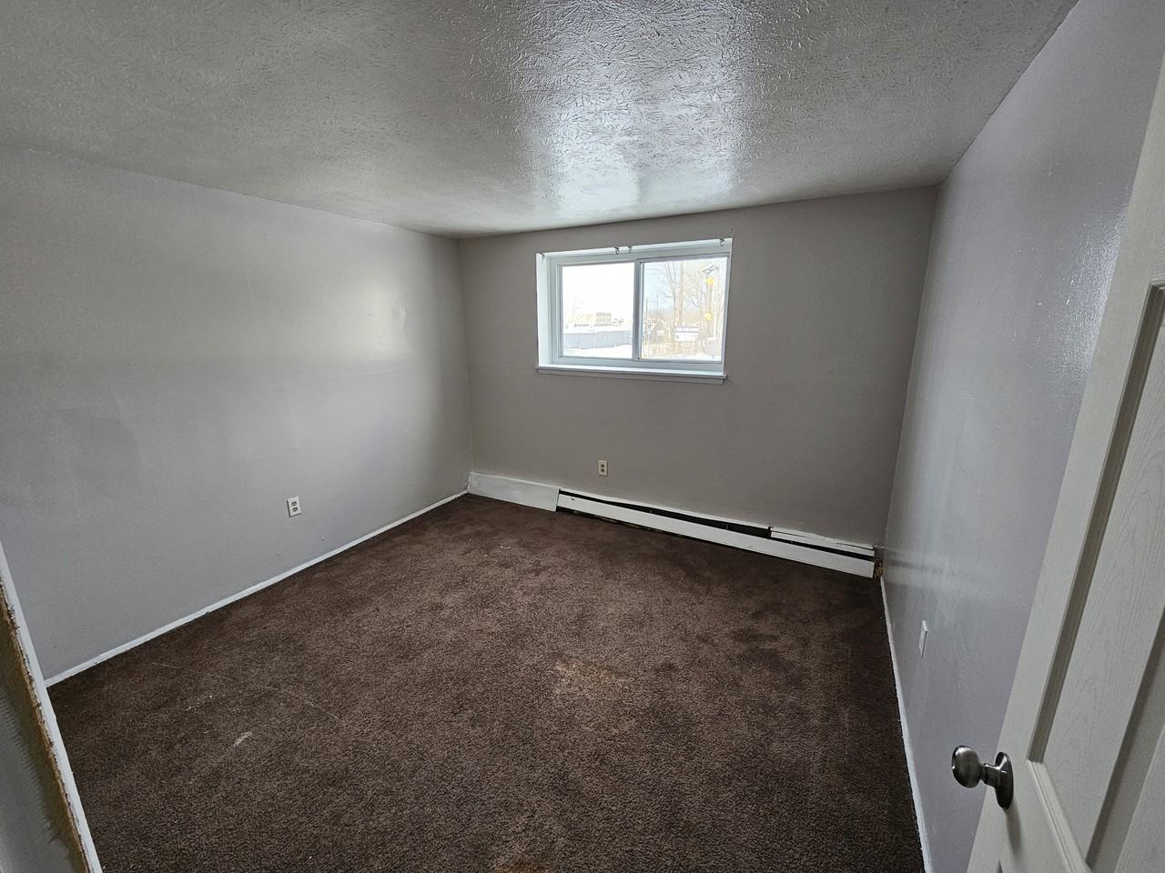 Superior Club Apartments - Photo 2 of 9