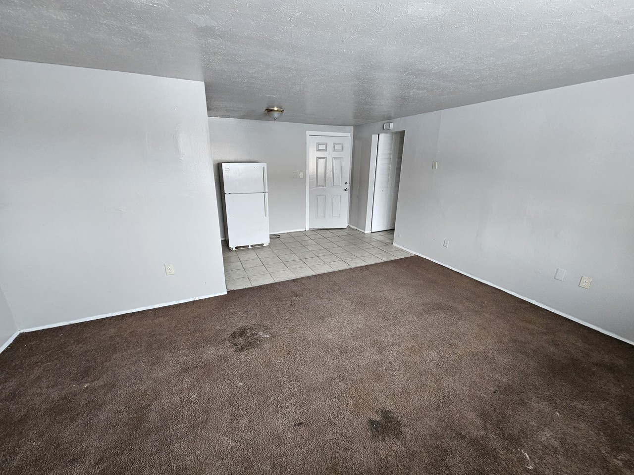 Superior Club Apartments - Photo 4 of 9
