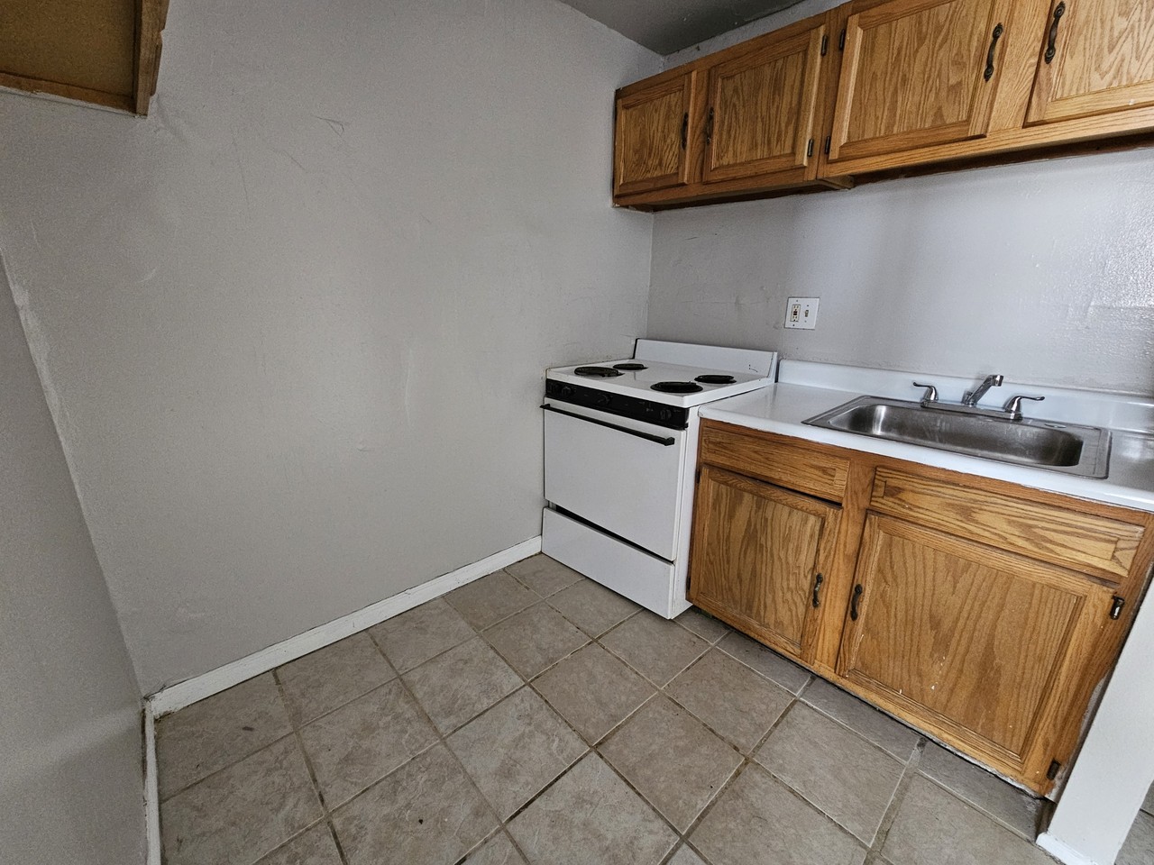 Superior Club Apartments - Photo 5 of 9