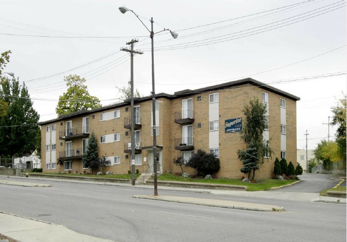 Superior Club Apartments - Photo 7 of 9
