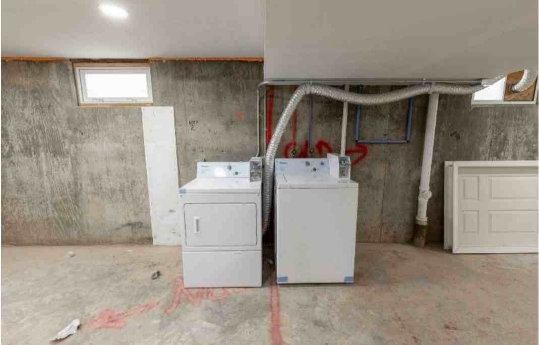 1413 Nightingale Rd - Photo 3 of 50