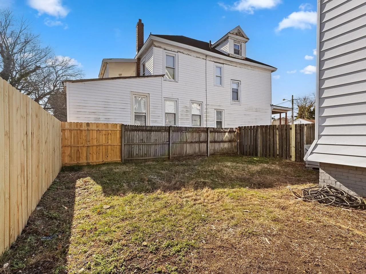 2850 Grandy Ave - Photo 2 of 16