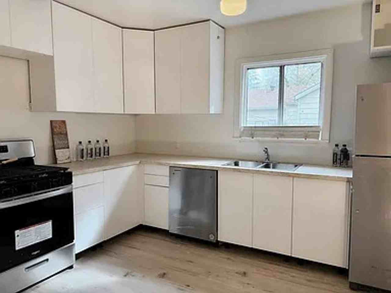 717 Woodland Ave - Photo 2 of 7