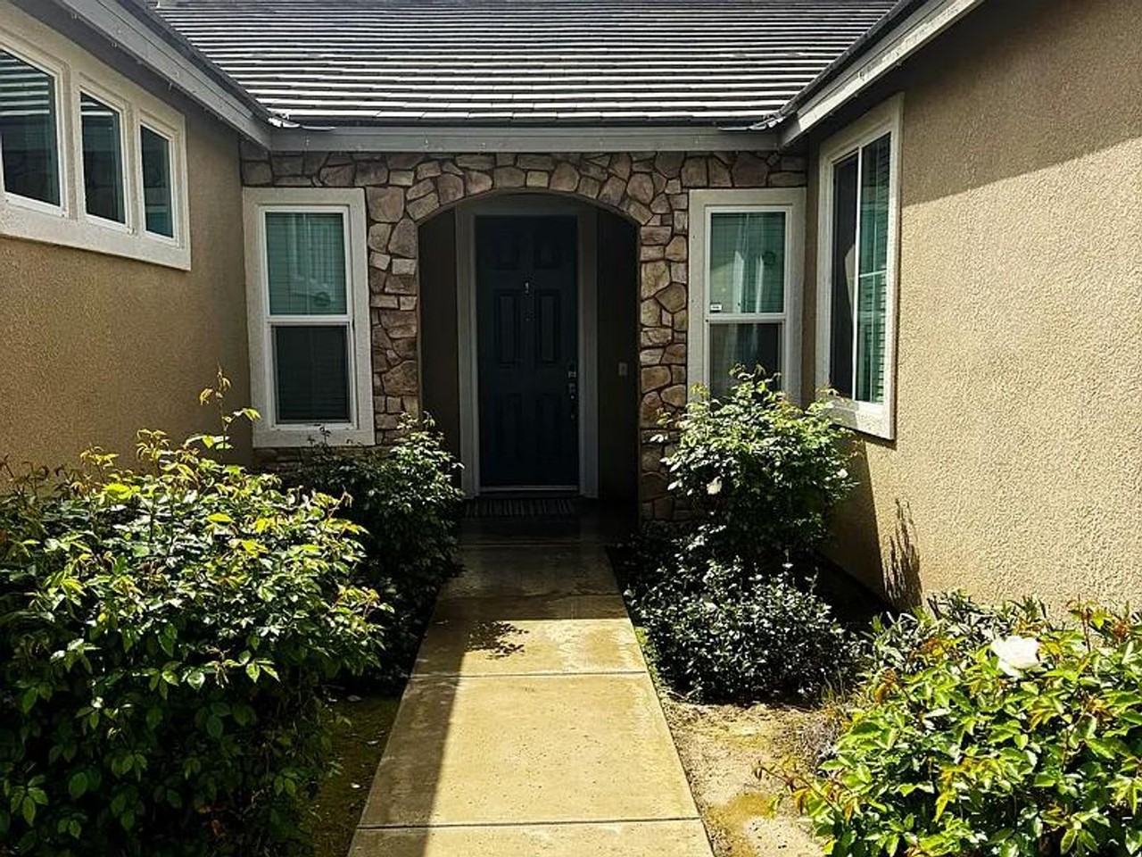 827 White Alder Dr - Photo 3 of 29