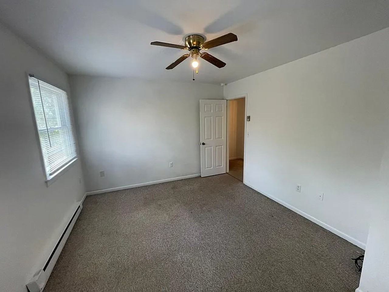 15 Brookeville Ter - Photo 3 of 15