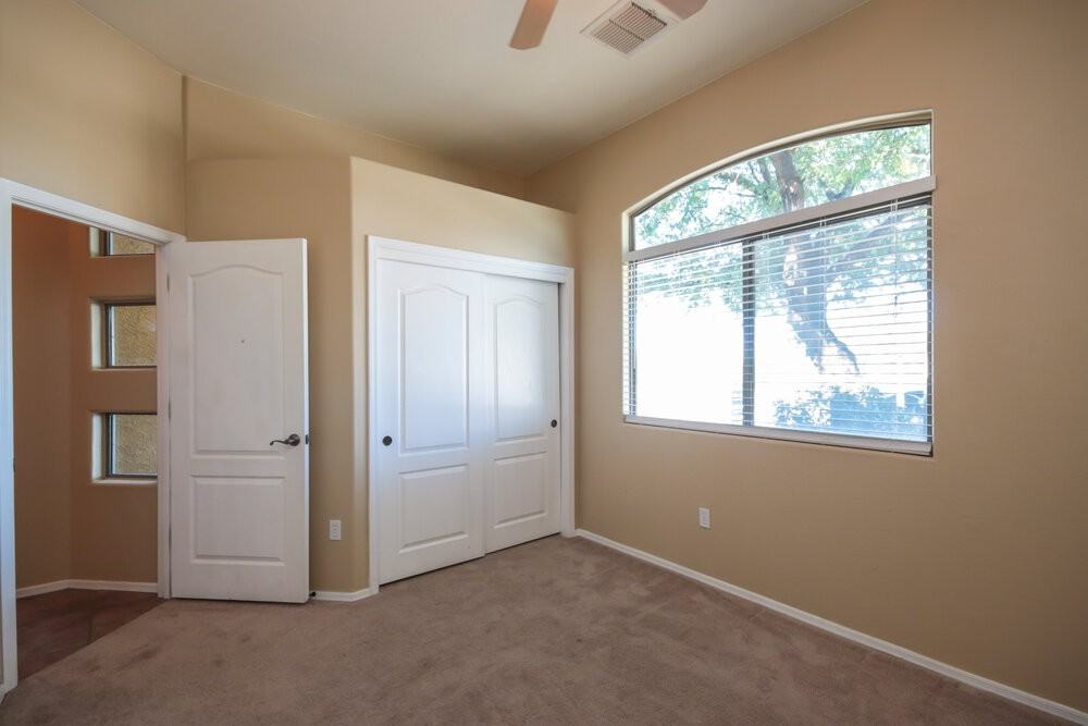7129 W Autumn Gold Ct - Photo 7 of 18