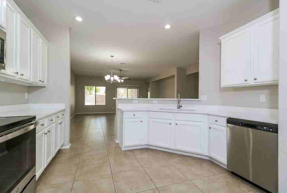 105 N 108th Dr - Photo 7 of 16