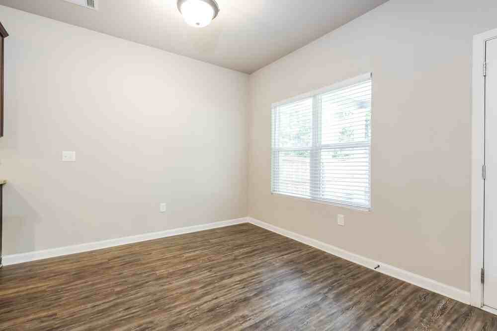 1859 Simmons Ln - Photo 6 of 17