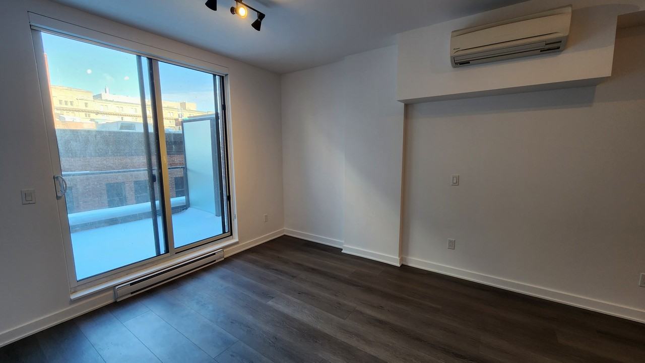 King St Apartments - Photo 4 of 7