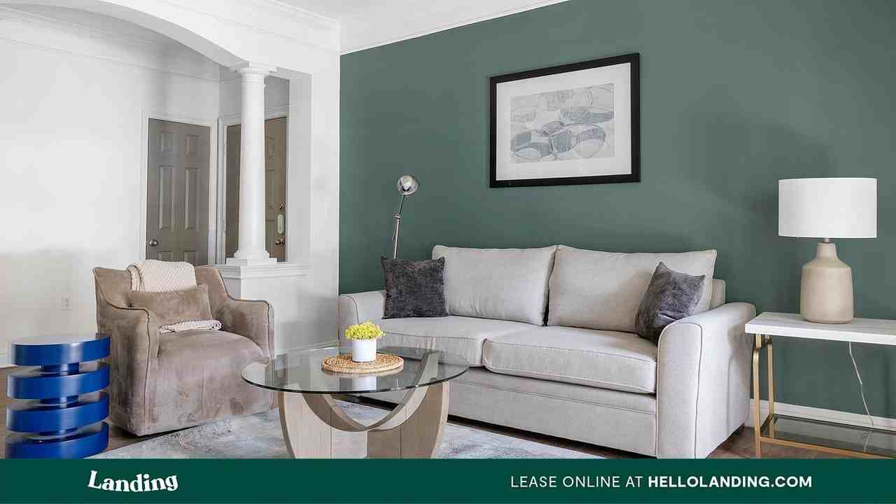 925 Canterbury Rd NE - Photo 2 of 50