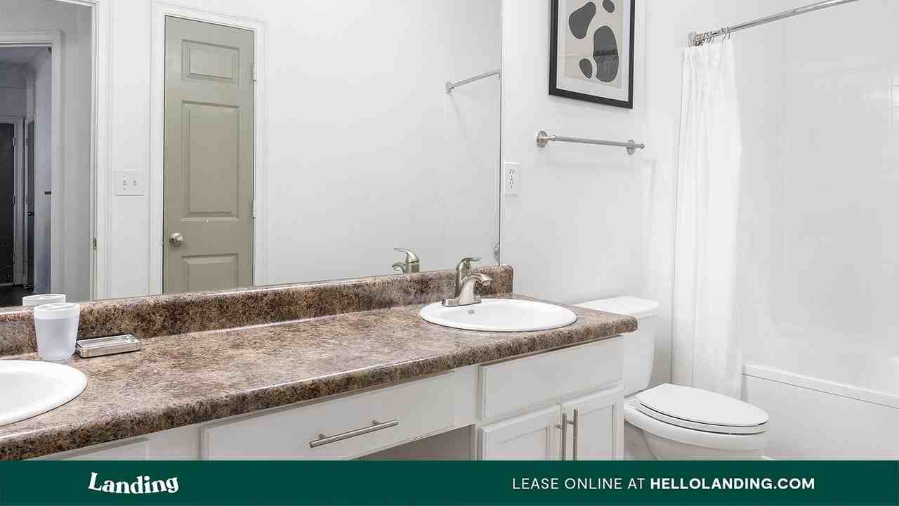 925 Canterbury Rd NE - Photo 6 of 50