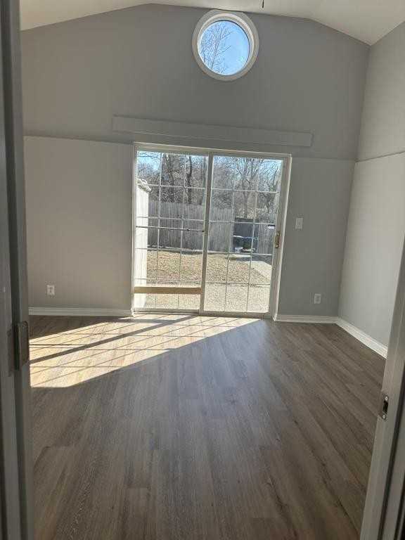 1232 Payne St - Photo 3 of 19