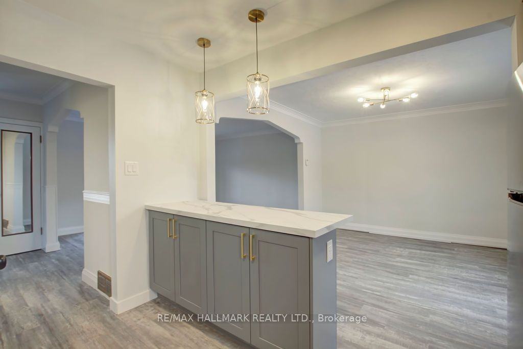 51 Stamford Square South - Photo 4 of 35