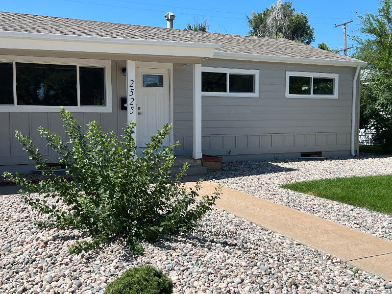 2525 14th Avenue Ct - Photo 2 of 12