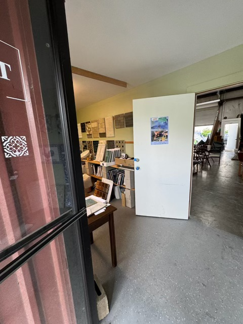 1116 Quintana Rd #C - Photo 2 of 17