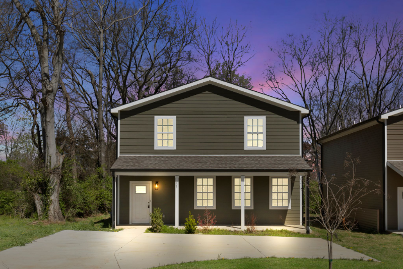 208 Wheeler Ave - Photo 2 of 20