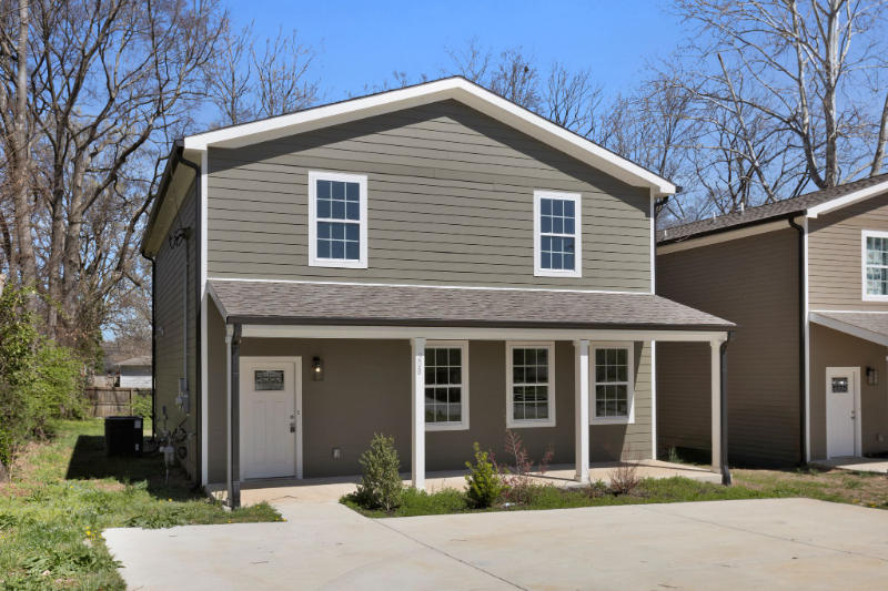 208 Wheeler Ave - Photo 3 of 20