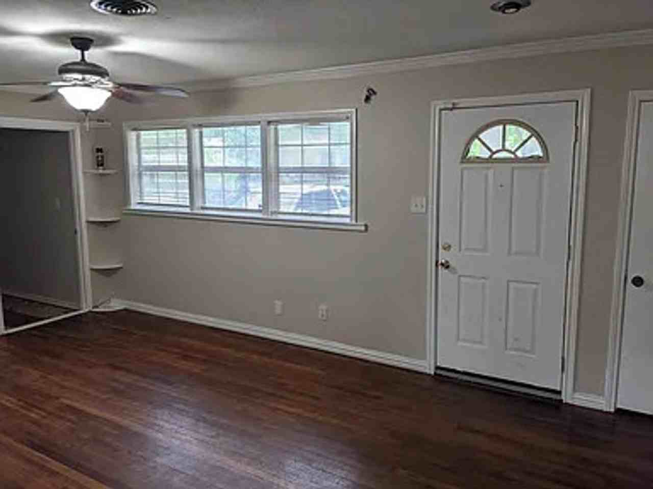 1822 S 39th St - Photo 2 of 22
