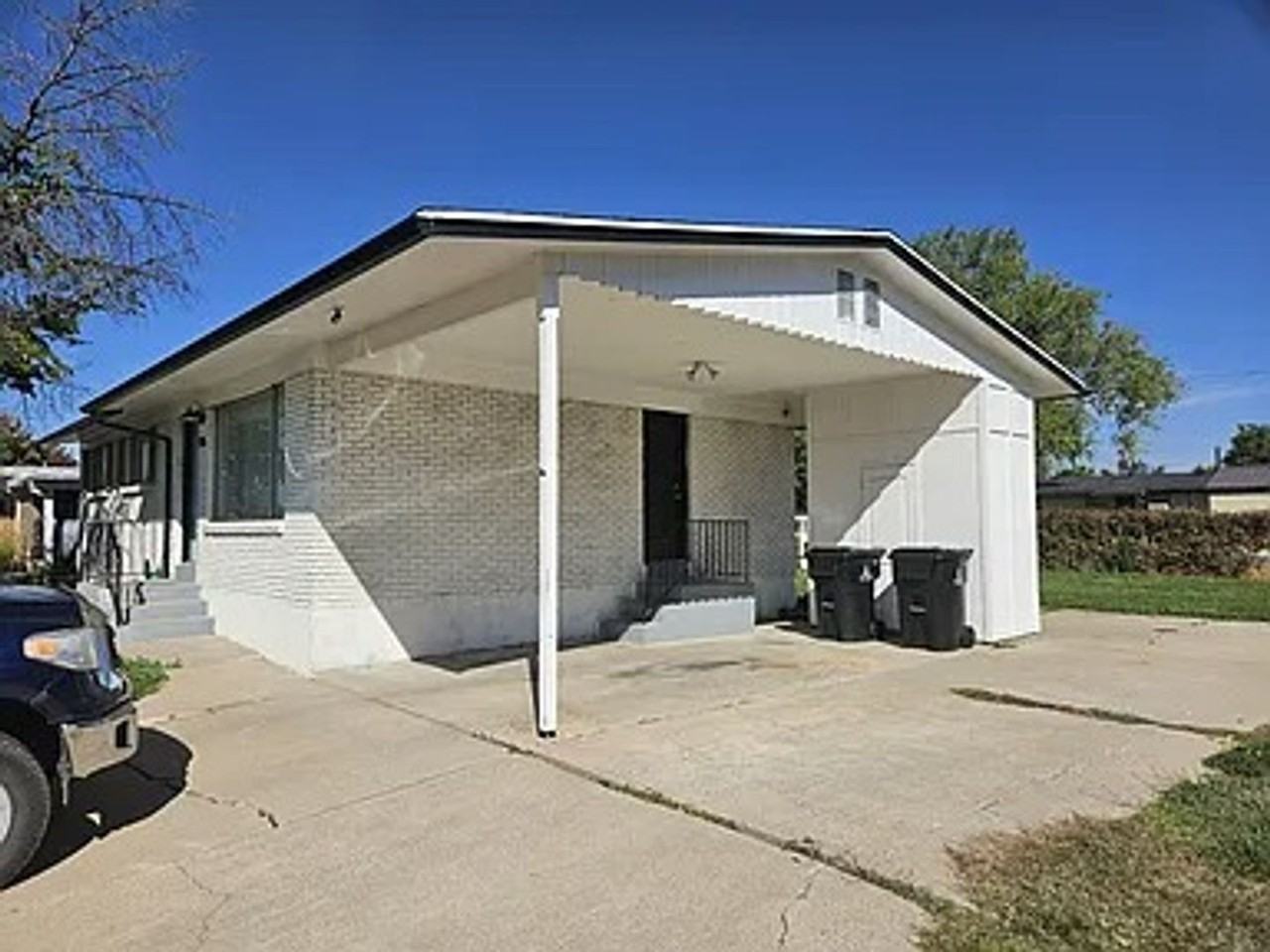 1511 Marilyn Dr - Photo 2 of 14