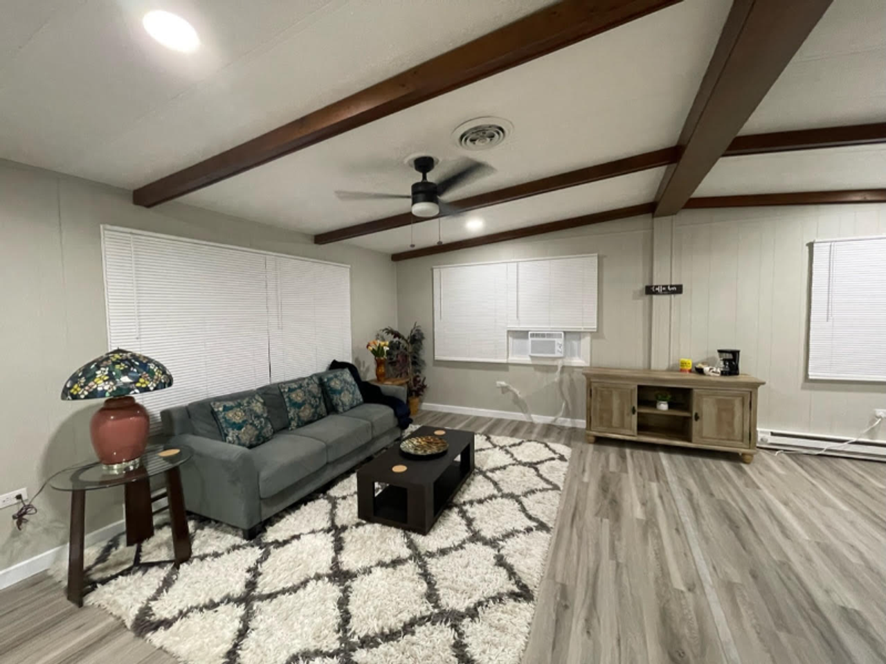 21 Oak Dr - Photo 3 of 6