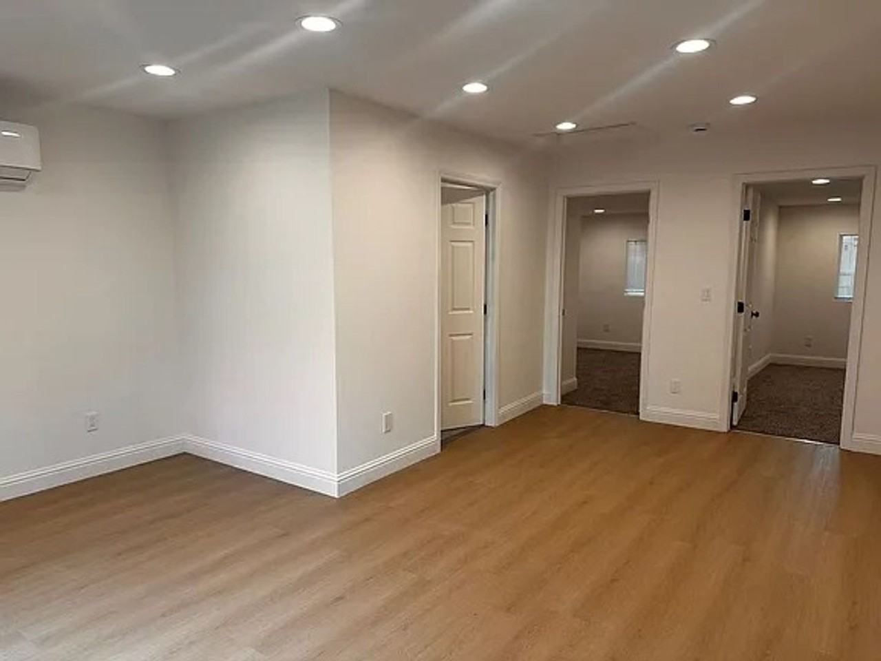 1062 N Court St - Photo 3 of 16