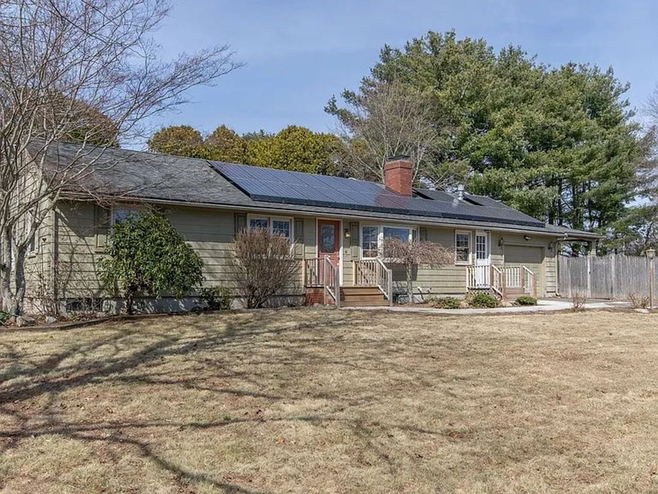 8 Ainslie Dr - Photo 2 of 20