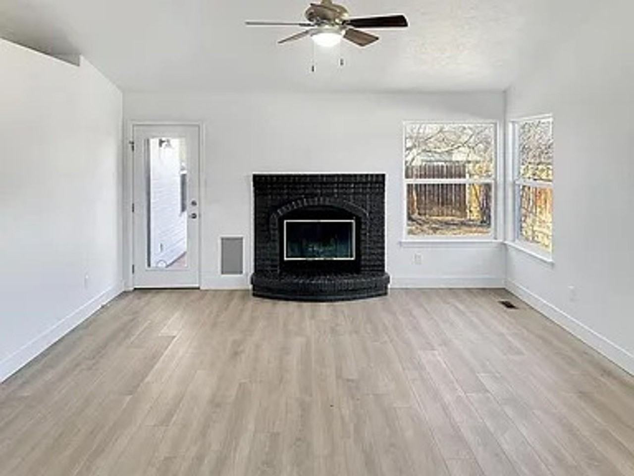 5317 N Candlestick Ave - Photo 2 of 14