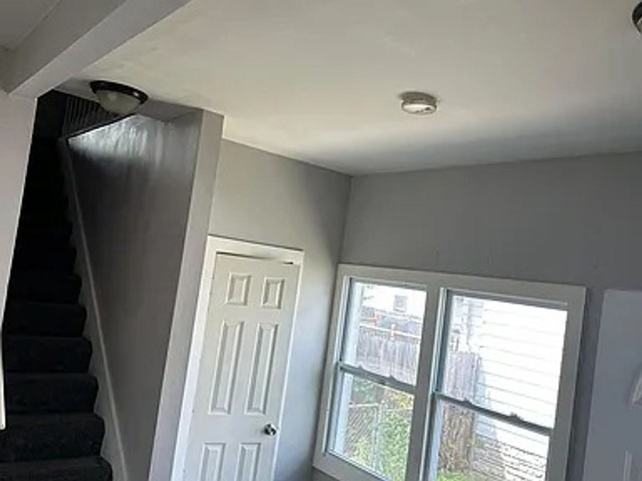 19313 Centralia - Photo 2 of 9