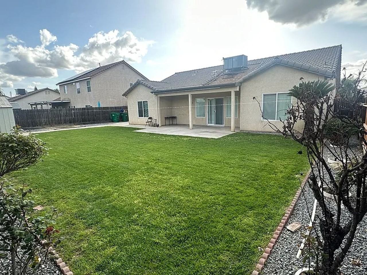 236 Spruce Ave - Photo 2 of 3