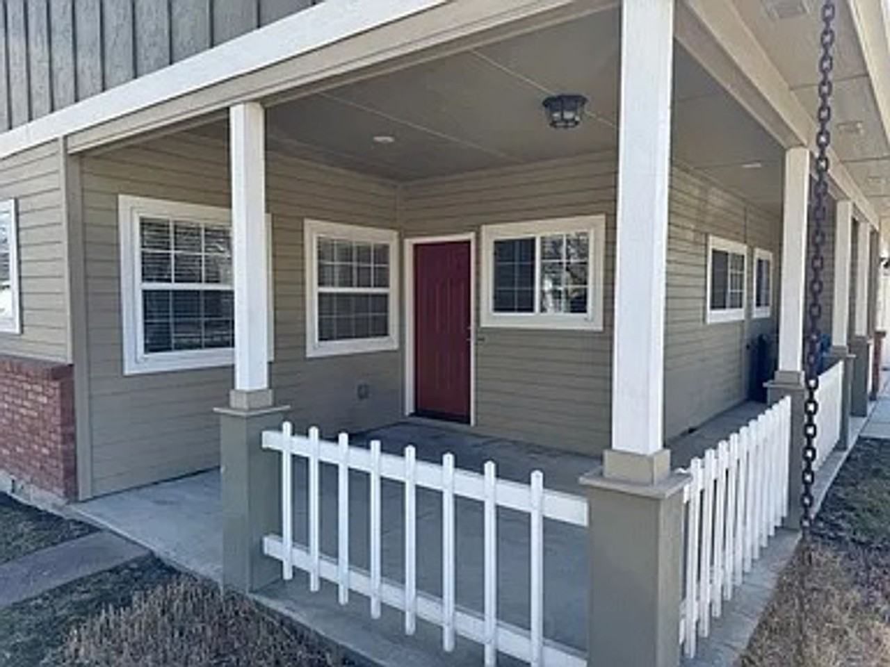 2366 N Raymond St - Photo 2 of 16